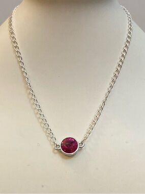 NEW Swarovski Fuschia Rivoli Crystals necklace